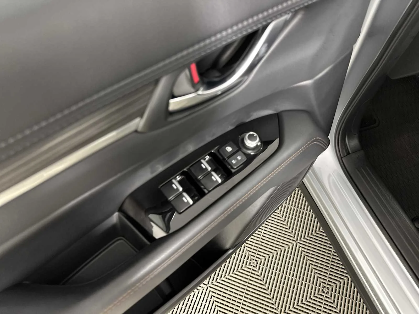 2022 Mazda CX-5 S Premium package - Photo 17