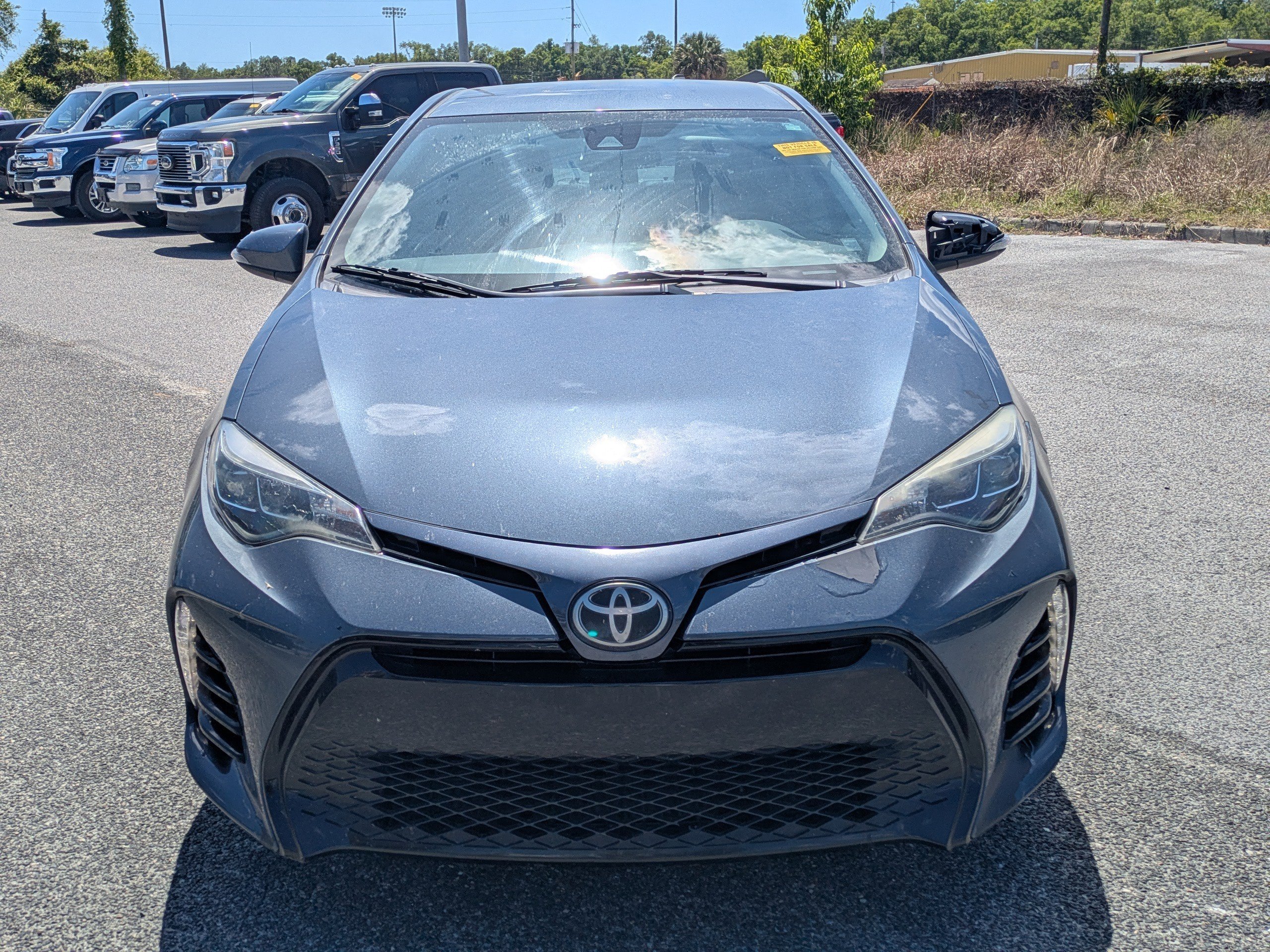 Used 2017  Toyota LE image 7