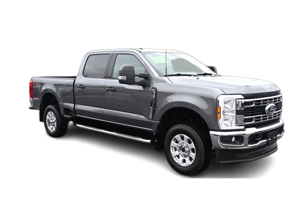 Used 2024 Gray Ford XLT image 3