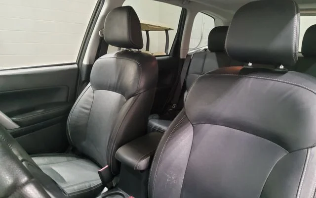 Used 2018 Black Subaru 2.5i Limited image 14