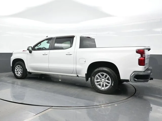 Used 2020 White Chevrolet LT image 3