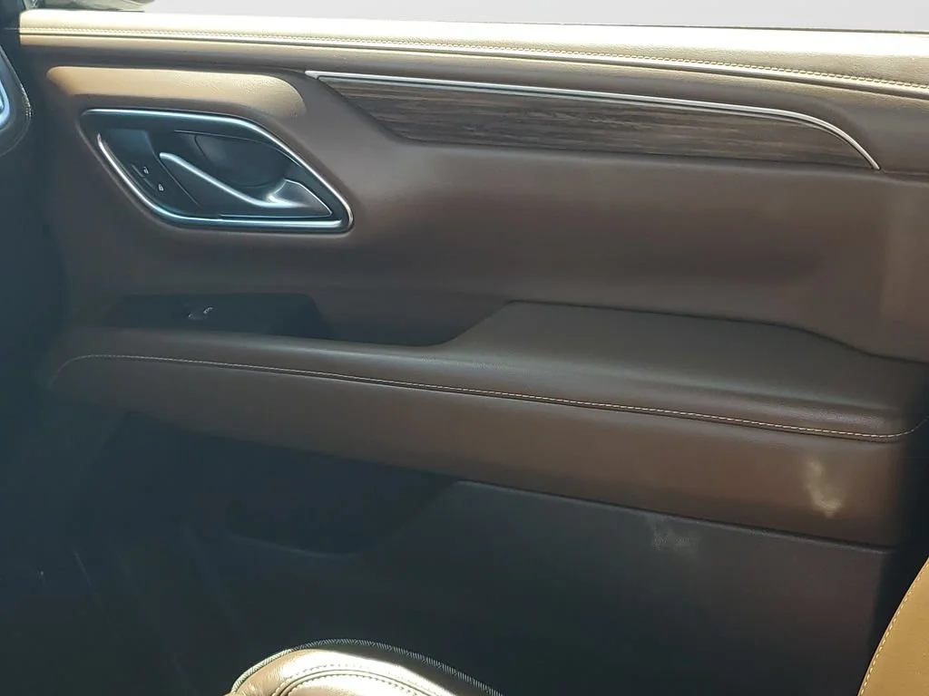 Used 2022 EMPIRE BEIGE METALLIC Chevrolet High Country image 16