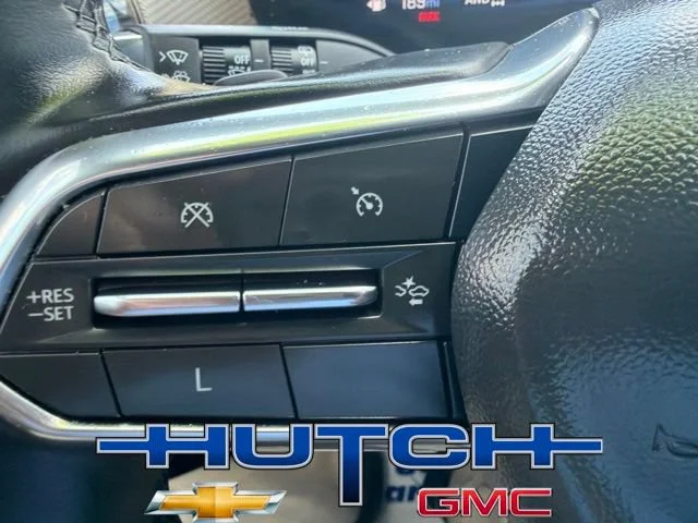 Used 2025 Mosaic Black Metallic Chevrolet LT image 29