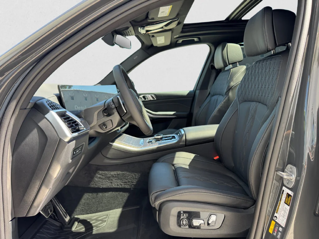 Used 2026 Gray BMW xDrive50e image 10