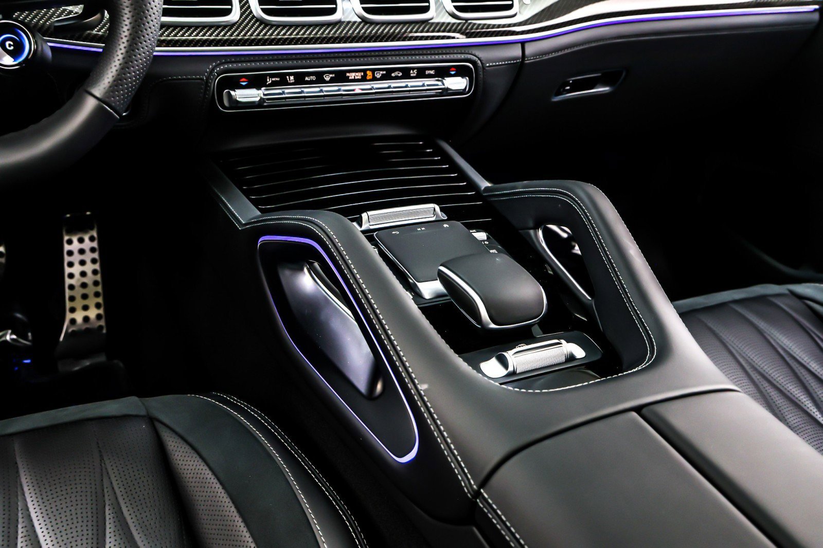 New 2026 Polar White Mercedes-Benz AMG® GLE 53 4MATIC+ SUV image 25