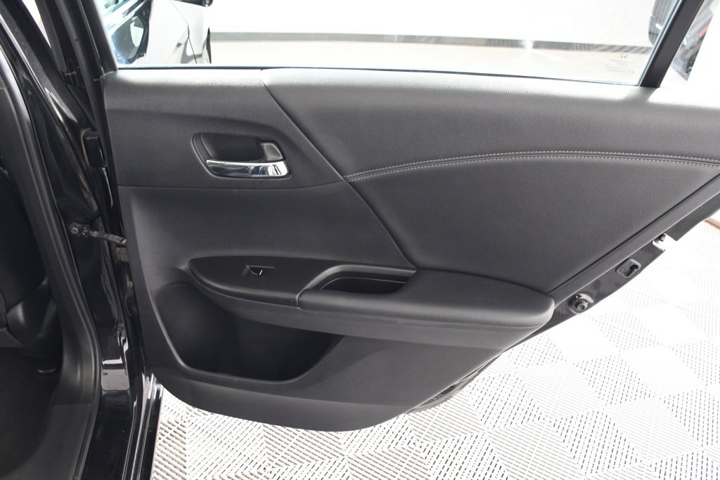 Used 2015 Crystal Black Pearl Honda EX-L image 21