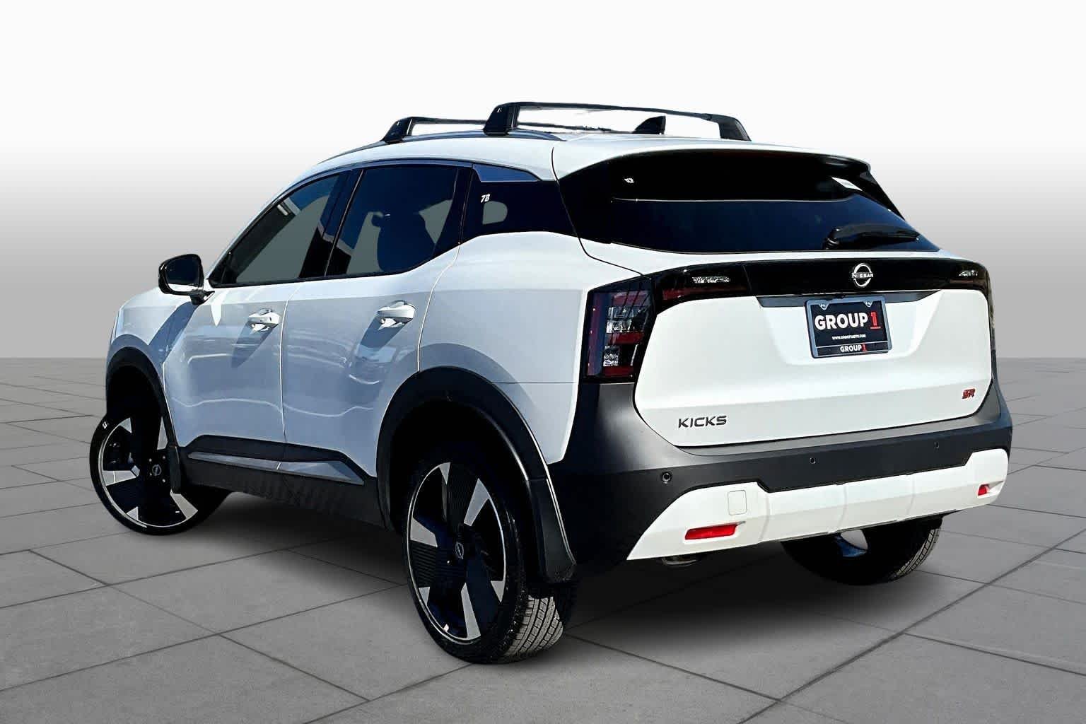 2026 Nissan KICKS SR - Photo 12