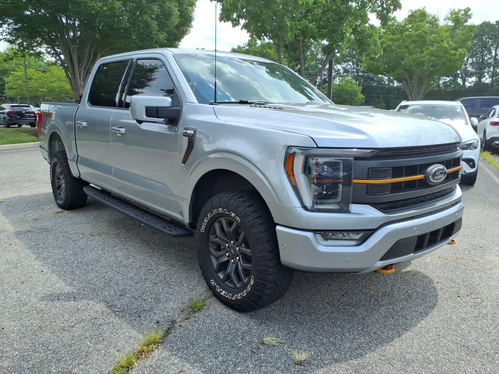 Used 2022 Iconic Silver Metallic Ford Tremor image 4