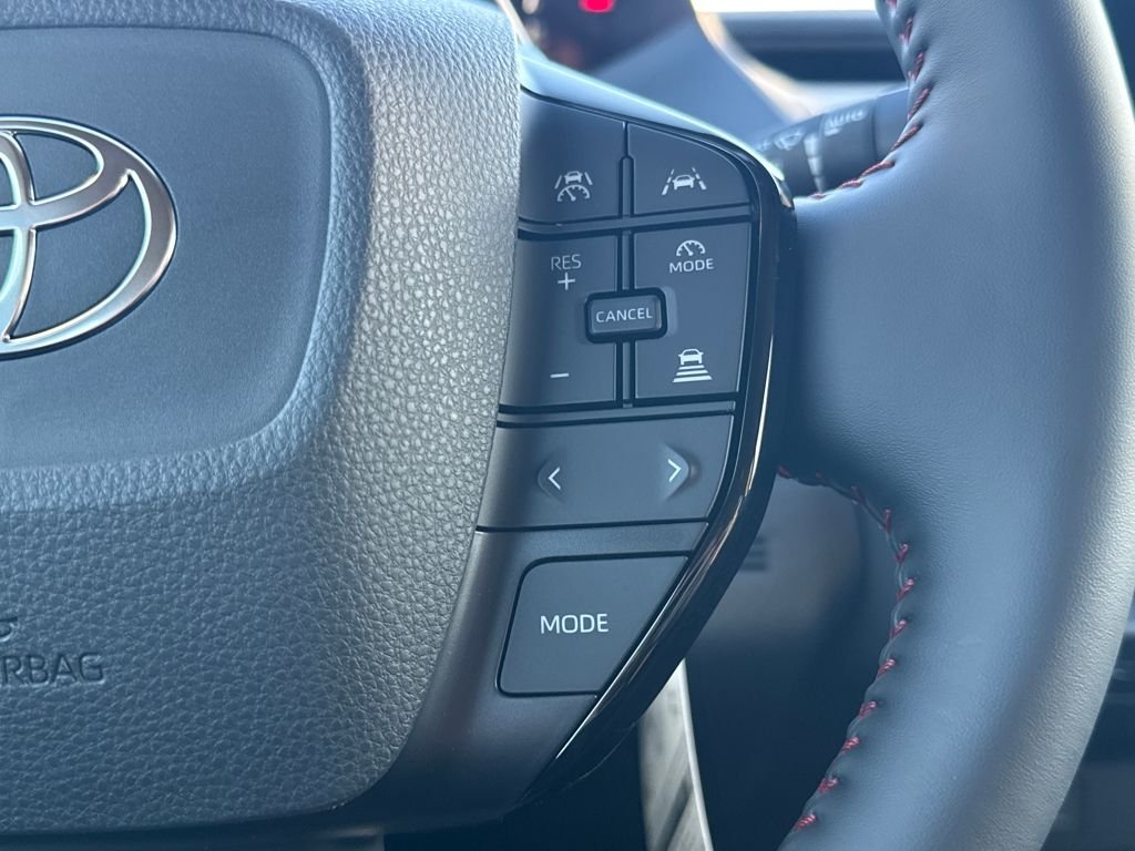 2026 Toyota Prius Plug-in Hybrid SE - Photo 27