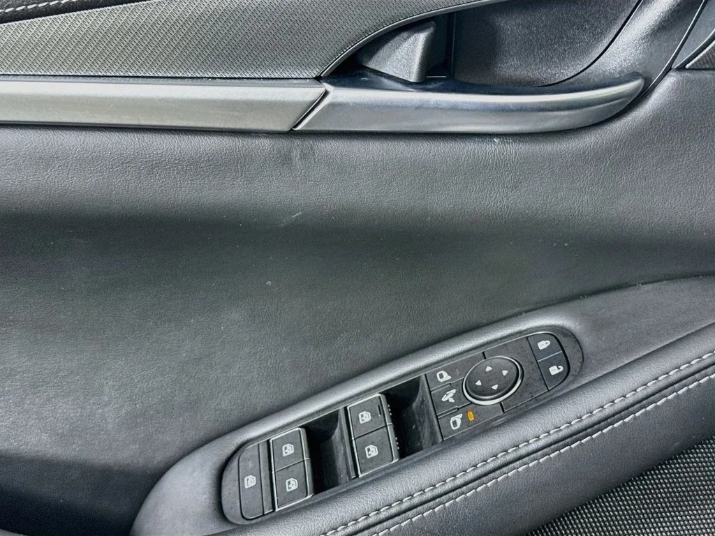 Certified Used 2023 Silver INFINITI LUXE image 24