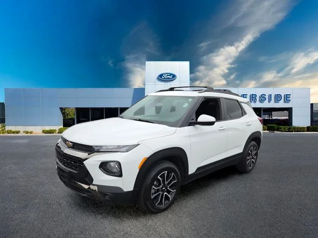 Used 2023 Summit White Chevrolet ACTIV image 3