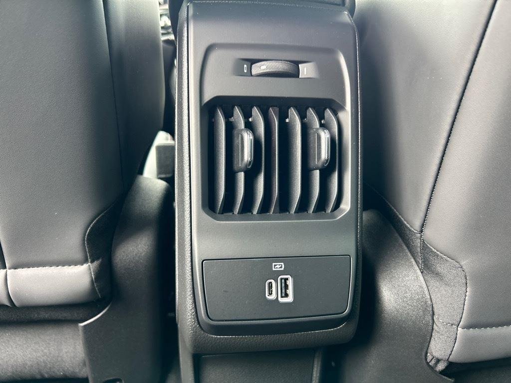 Used 2024 Acapulco Gold Dodge R/T Plus image 34