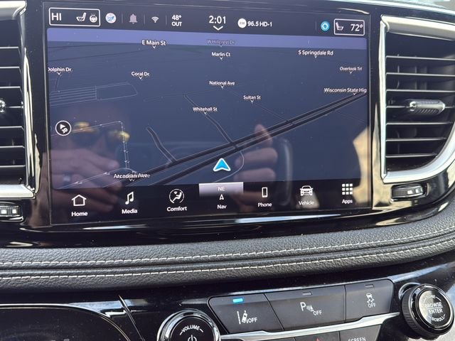 Used 2024 Black Chrysler Select image 25