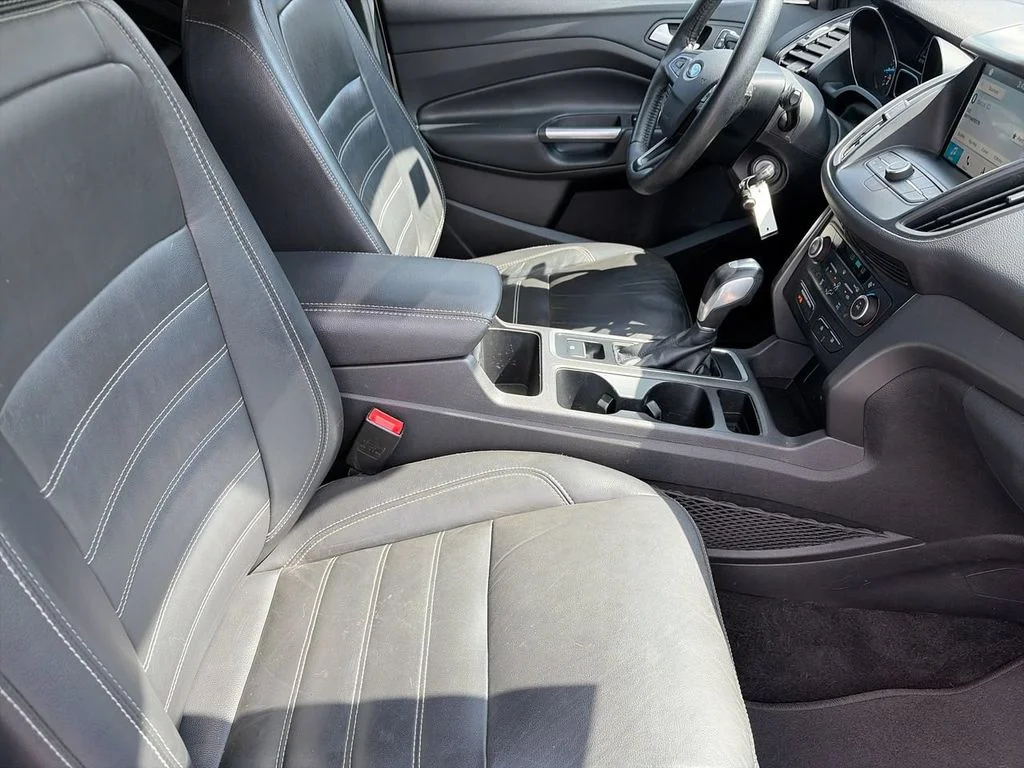 Used 2018 Silver Ford SEL image 9