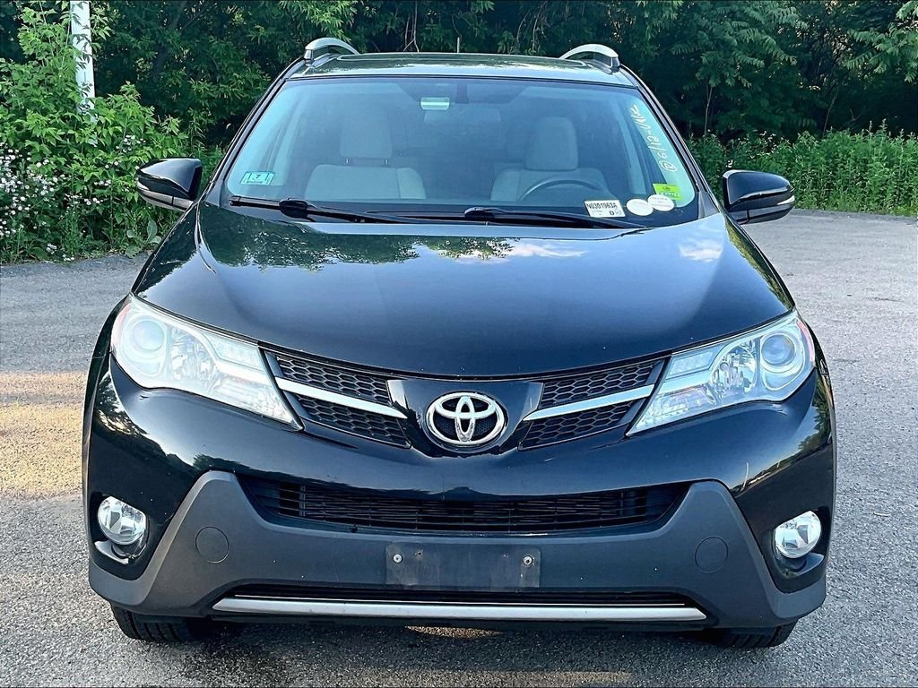 Used 2015 Black Toyota XLE image 2