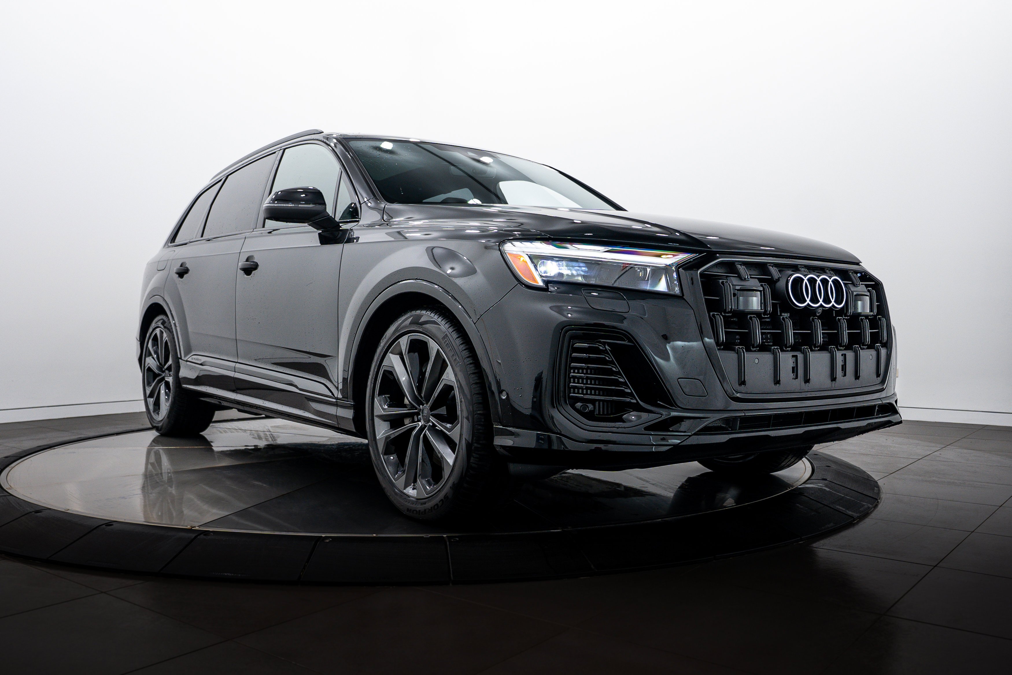 2026 Audi Q7 55 Premium Plus quattro Tiptronic's photo