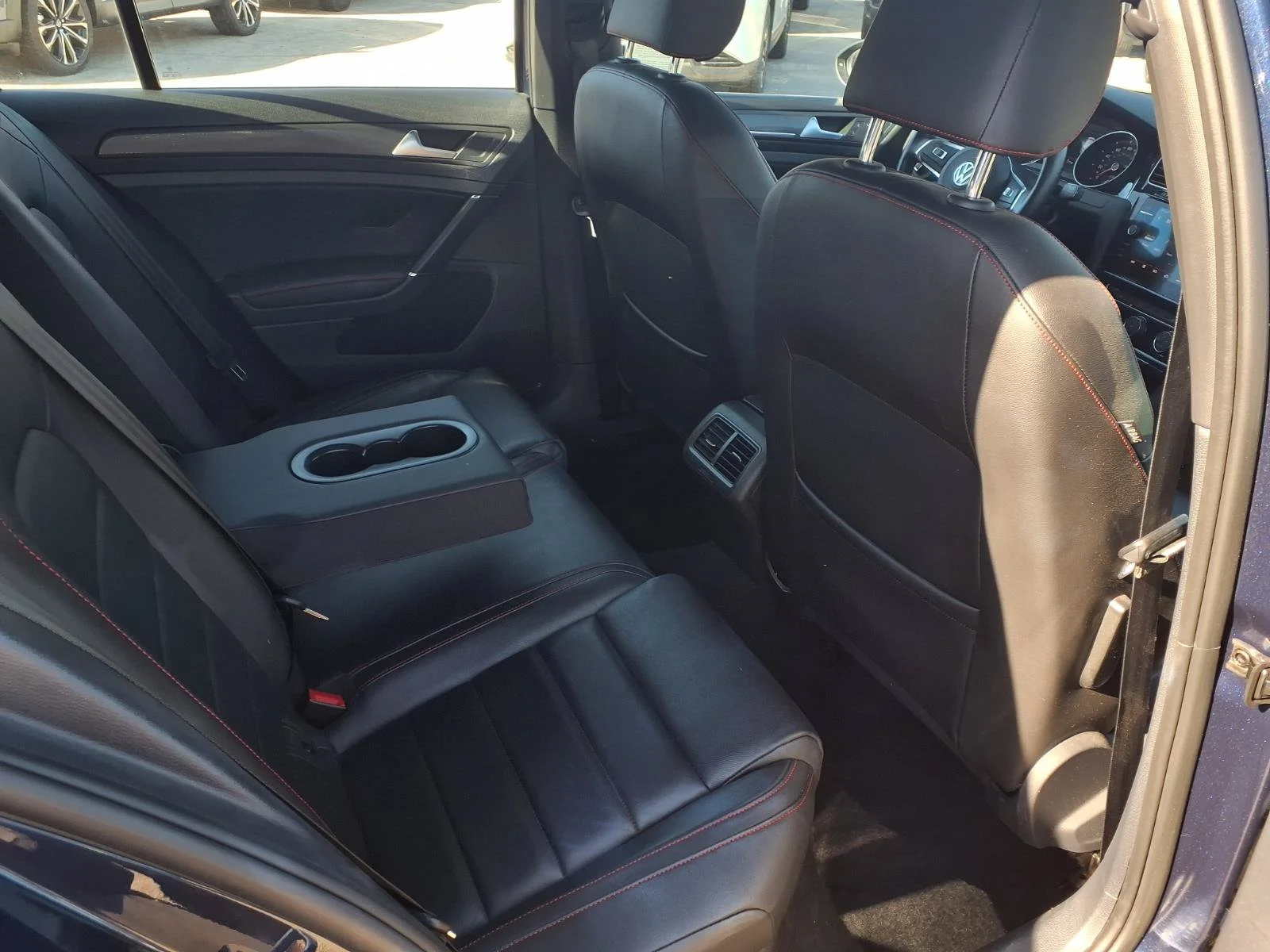 Used 2019 Blue Volkswagen 2.0T SE image 20