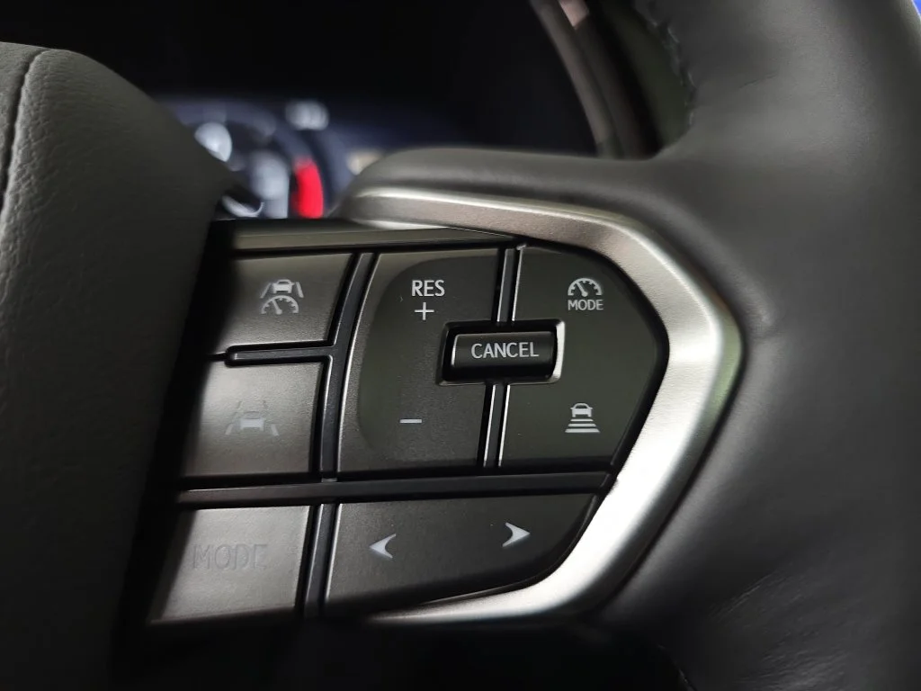 New 2026 Wind Chill Pearl Lexus PREMIUM AWD image 18