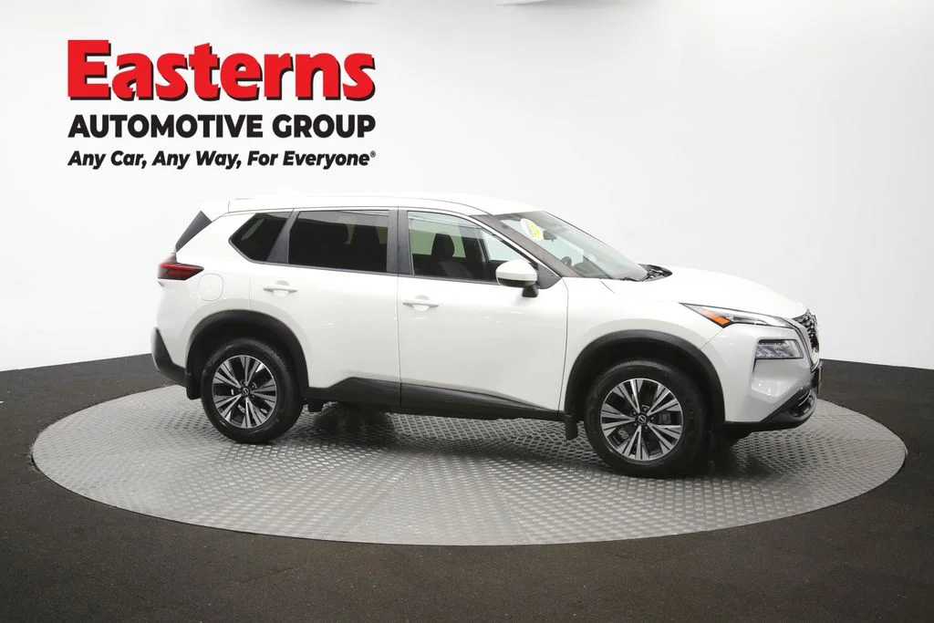 Used 2023 White Nissan SV image 46