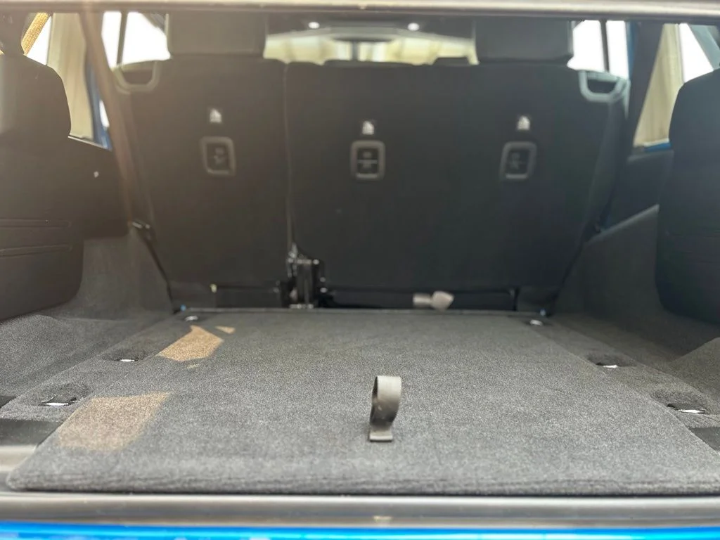 Used 2025 Hydro Blue Pearl Coat Jeep Rubicon image 15