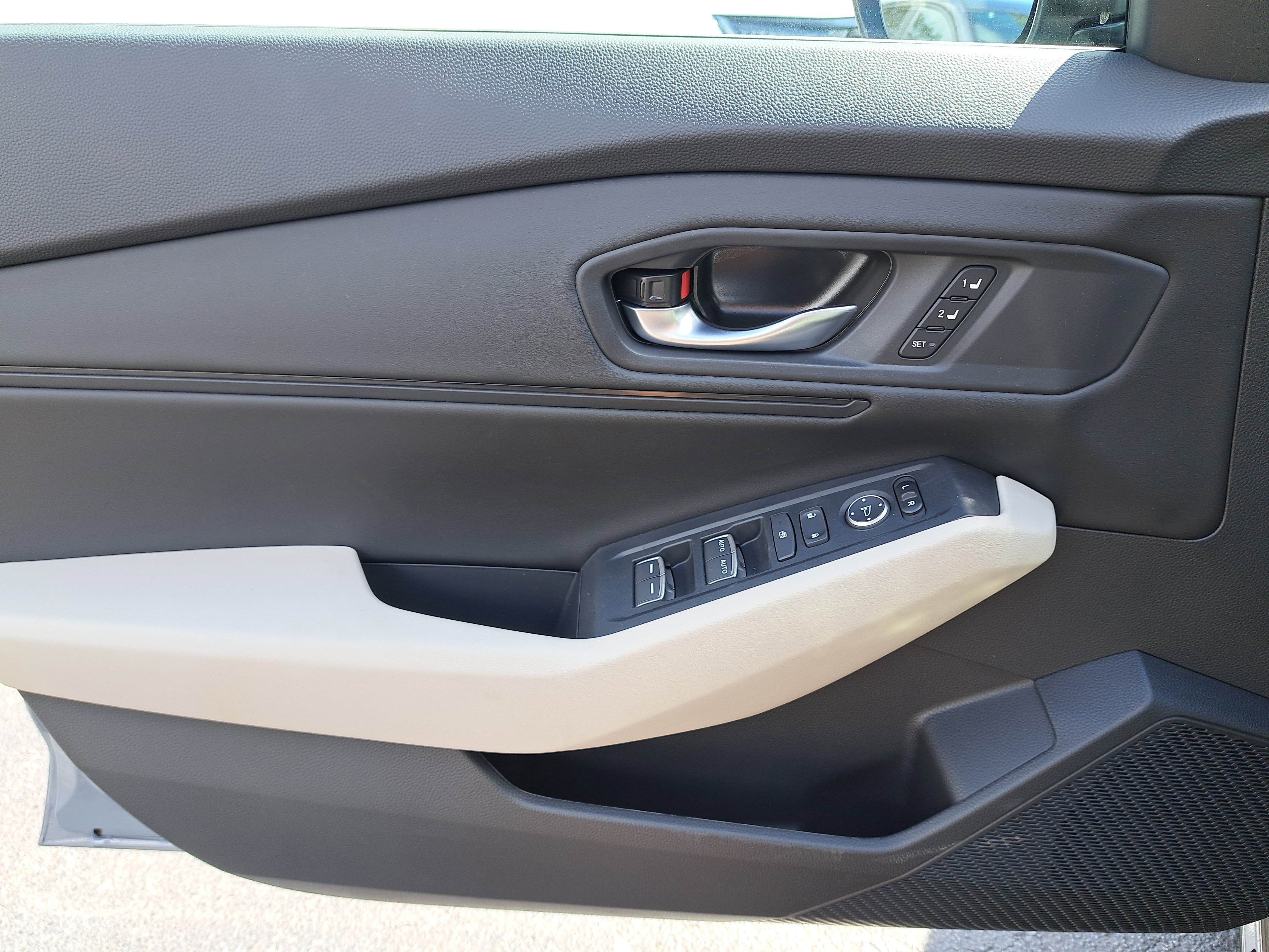 New 2026 Urban Gray Pearl Honda EX-L image 21