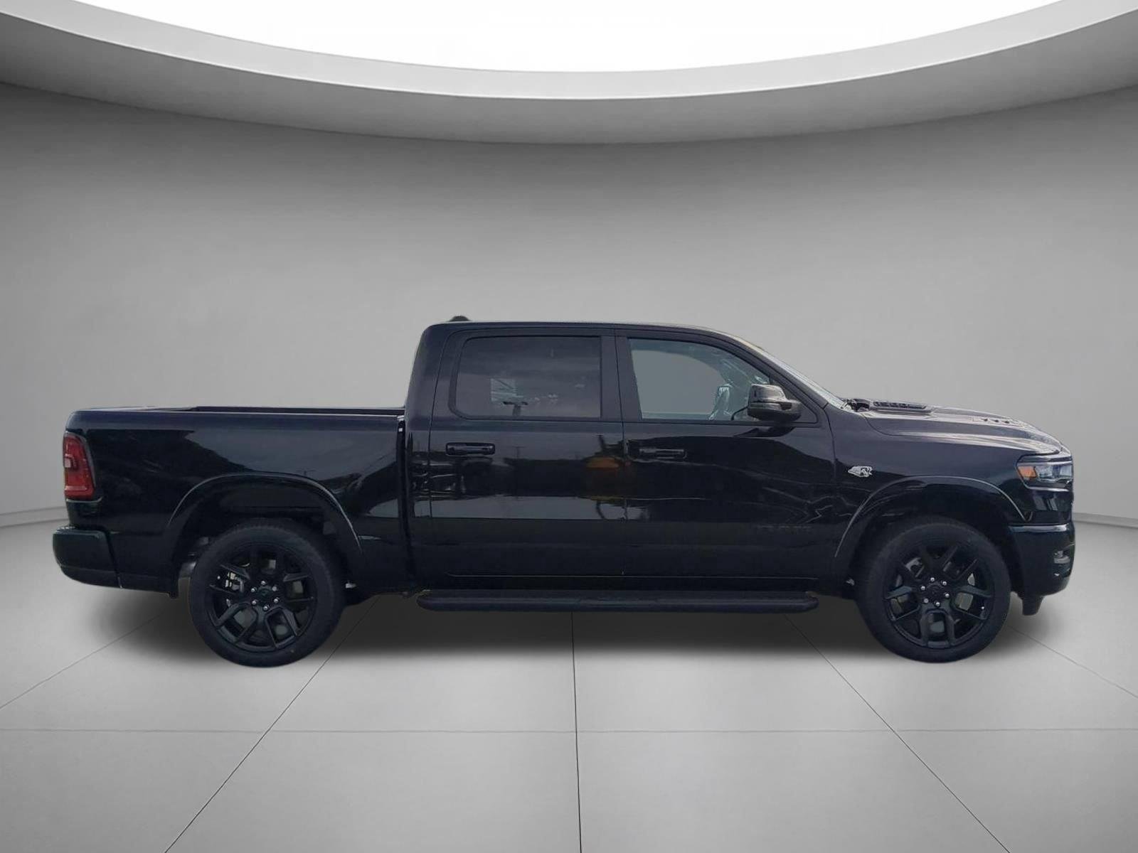 New 2026 Diamond Black Crystal Pearl-Coat Exterior Paint RAM Laramie image 6