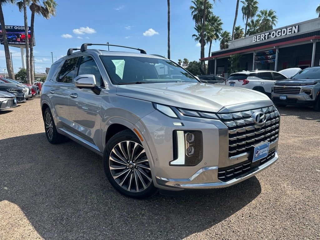 Used 2023 Silver Hyundai Calligraphy image 1