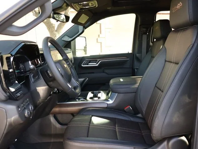 2026 Chevrolet Silverado 2500 HD High Country - Photo 11