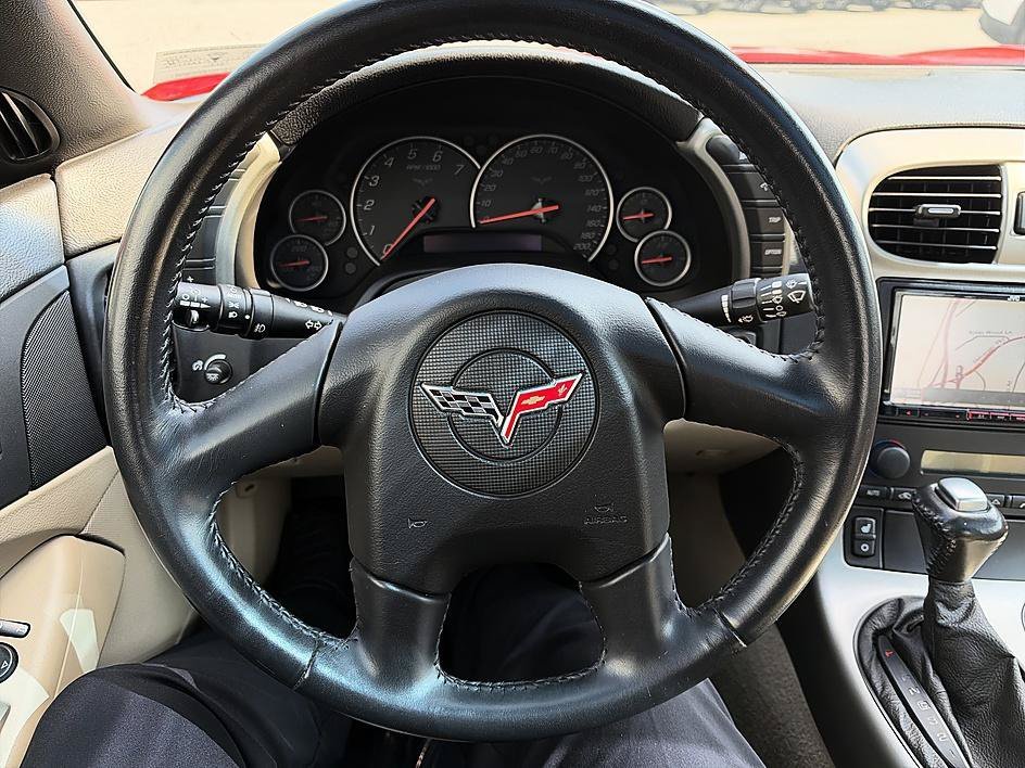 Used 2005 Victory Red Chevrolet Base image 17