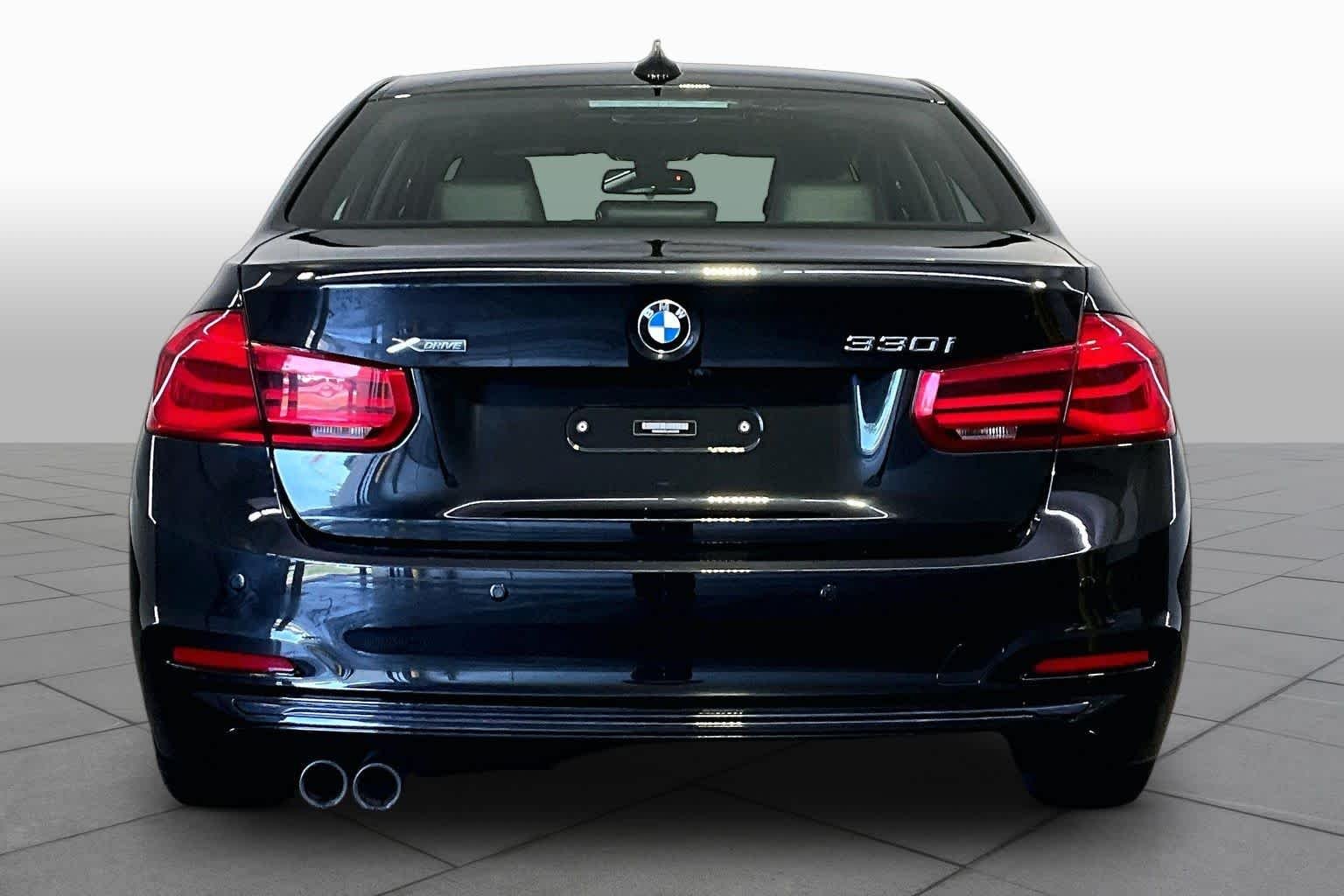 Used 2018 Black Sapphire Metallic BMW 330i xDrive image 5