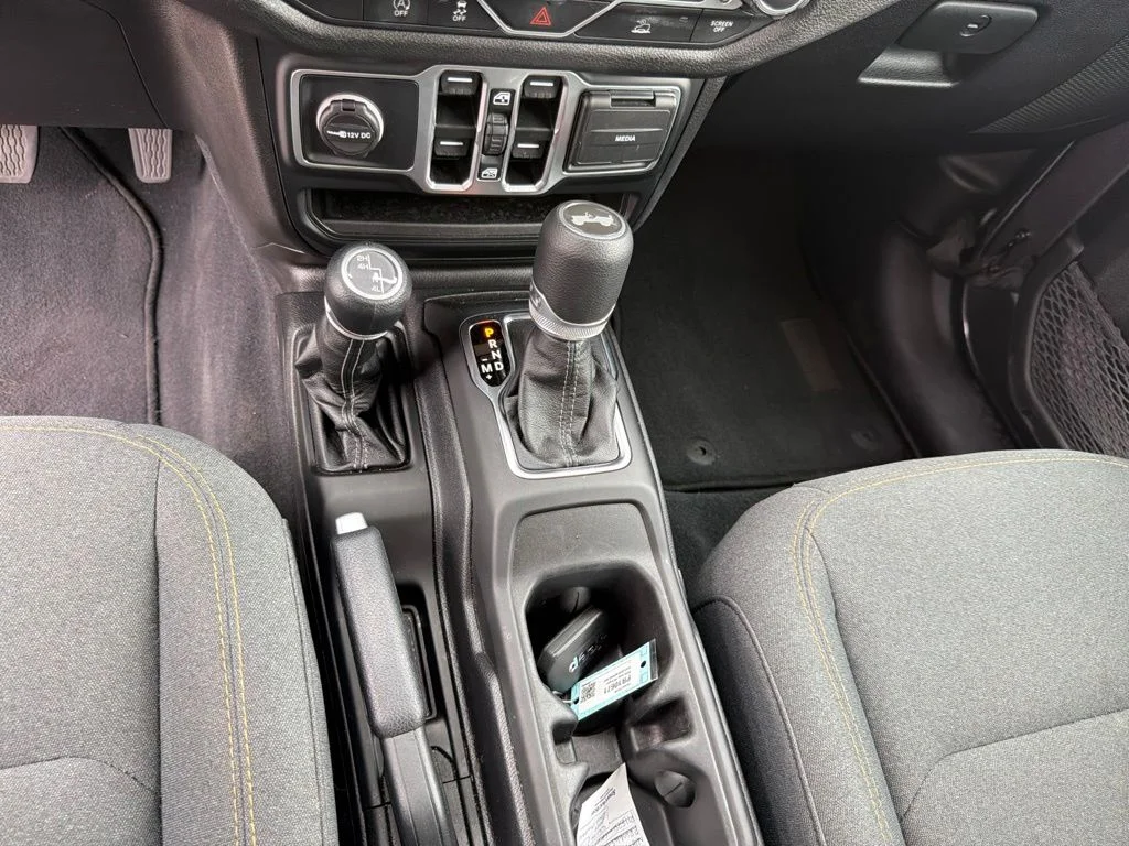 Used 2025 Gray Jeep Sport S image 18