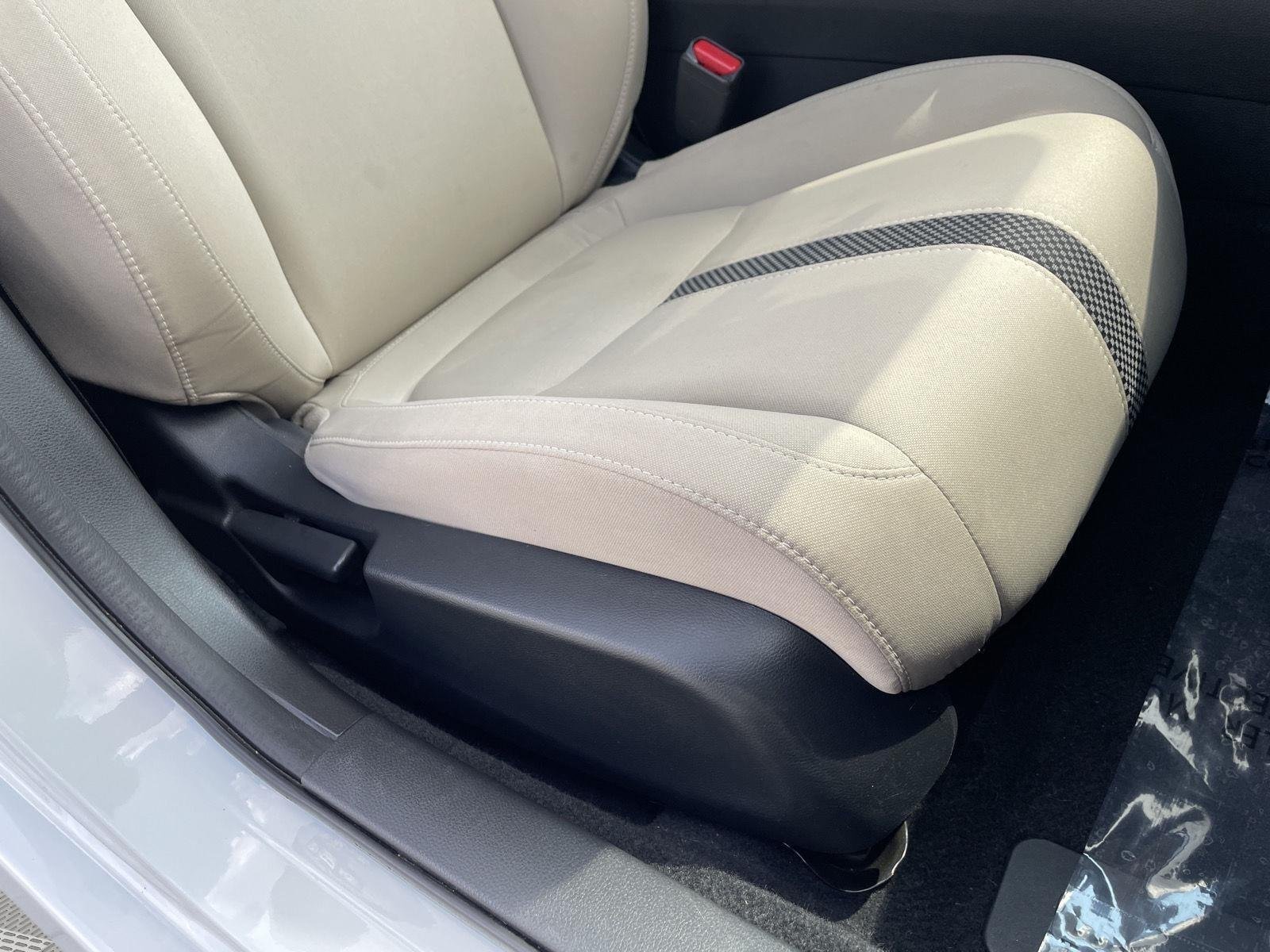 Used 2019 Platinum White Pearl Honda LX image 14