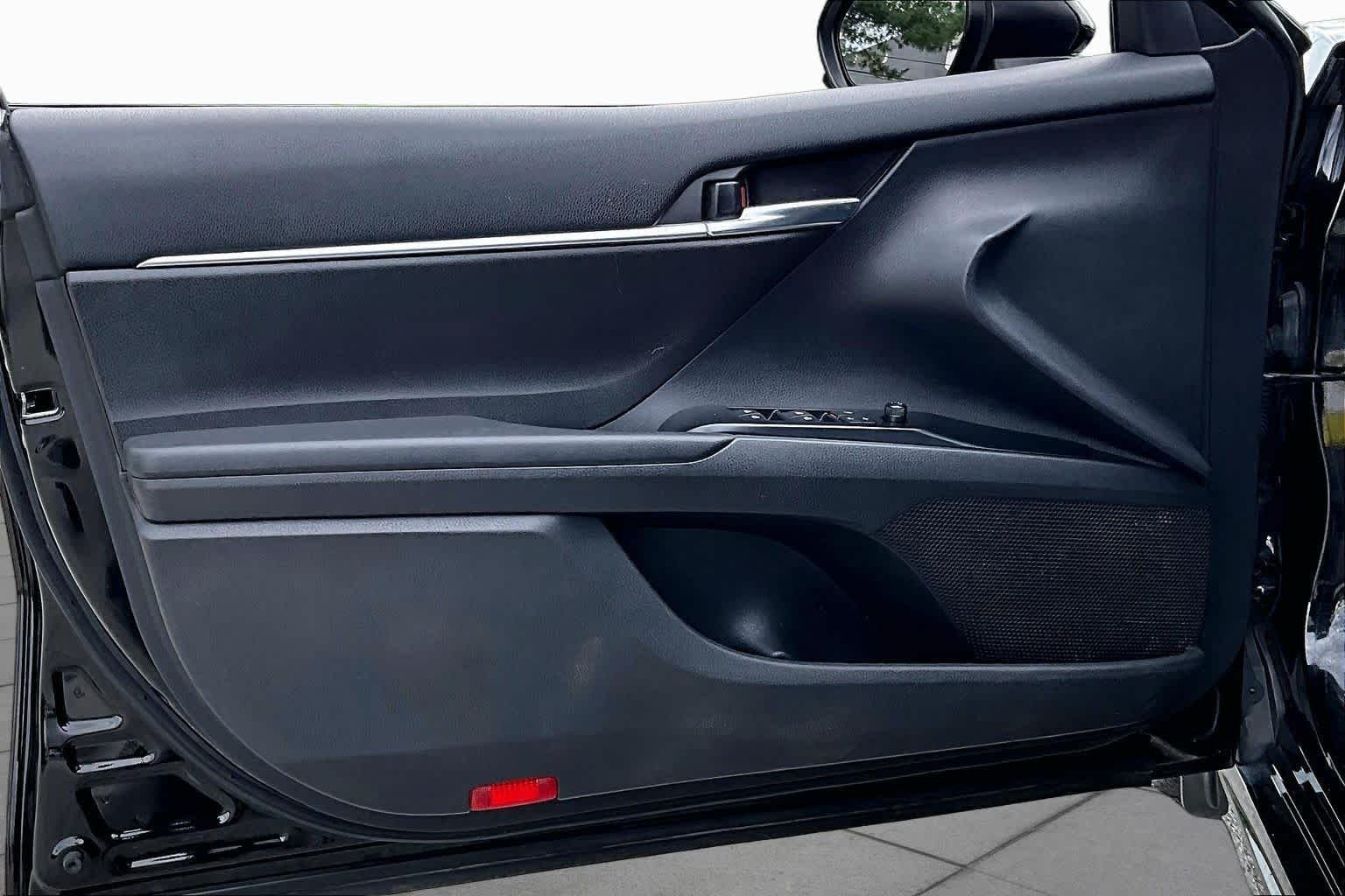 Used 2020 Midnight Black Metallic Toyota SE Nightshade image 21