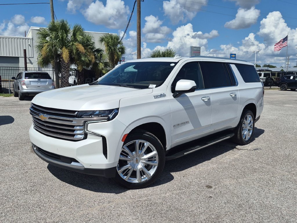 Used 2023 Beige Chevrolet High Country image 2