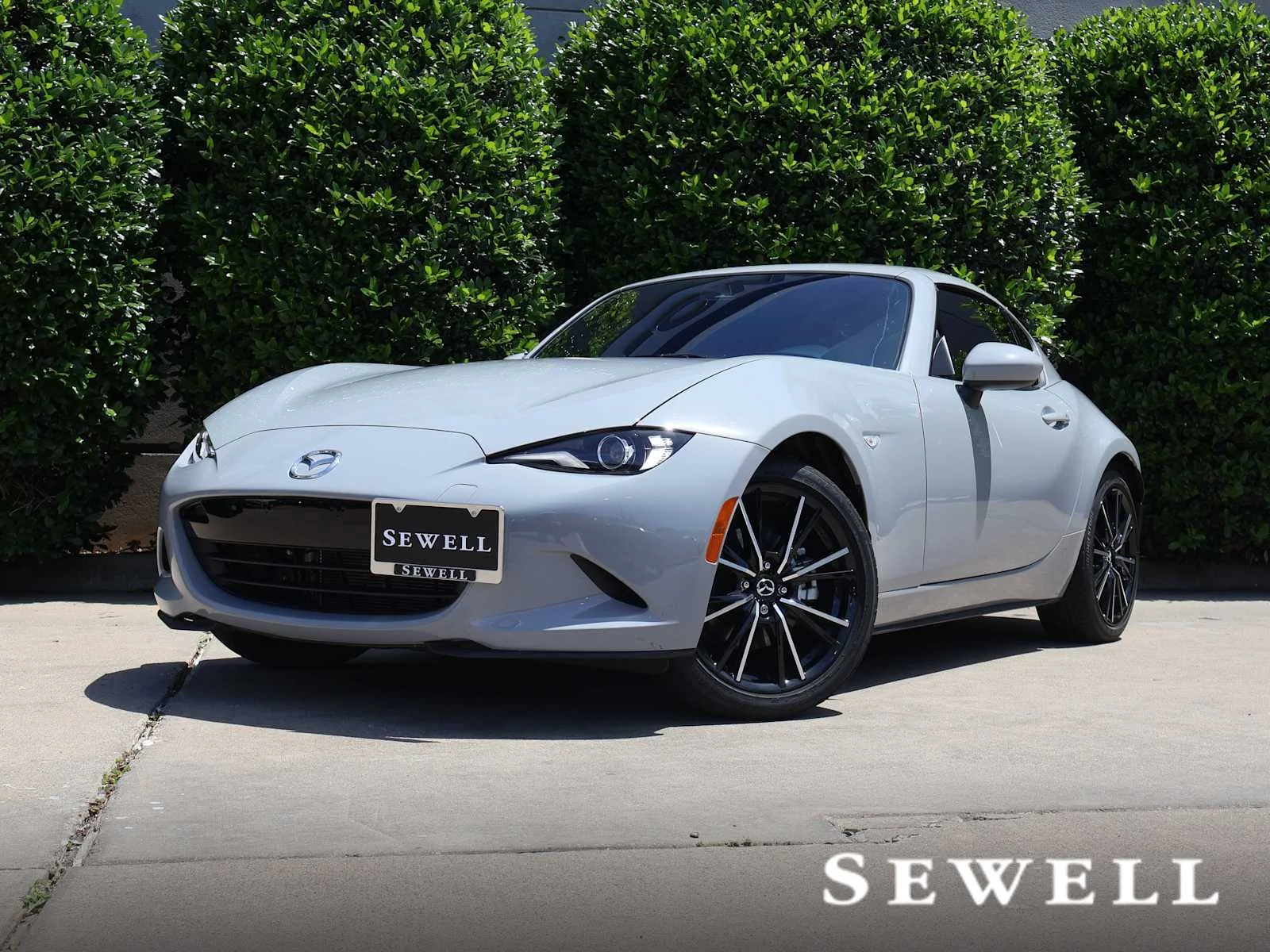 2025 Mazda MX-5 Miata Grand Touring's photo