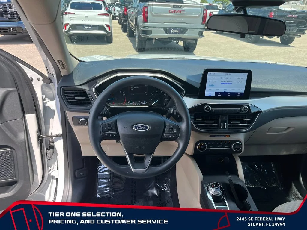Used 2020 White Ford SE image 29