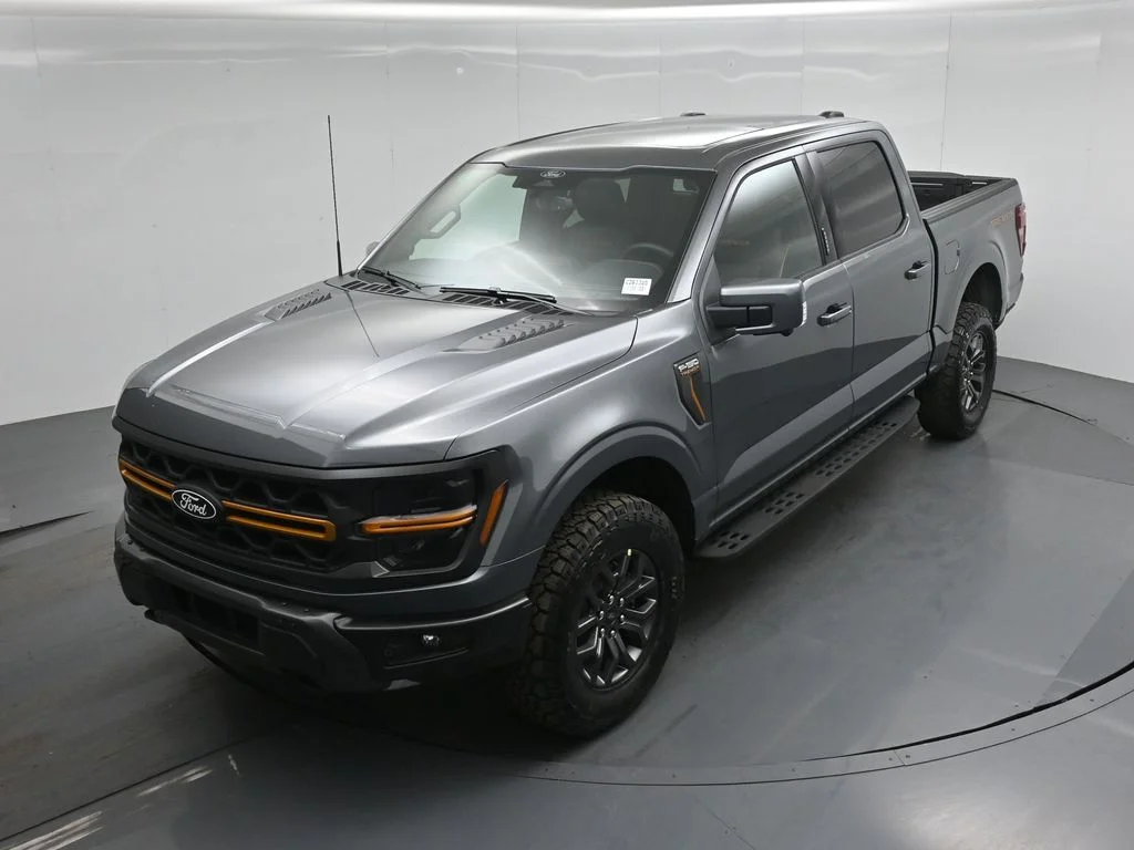 New 2026 Carbonized Gray Metallic Ford Tremor image 35