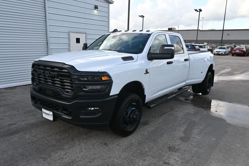New 2026 Bright White Clear-Coat Exterior Paint RAM Tradesman image 34