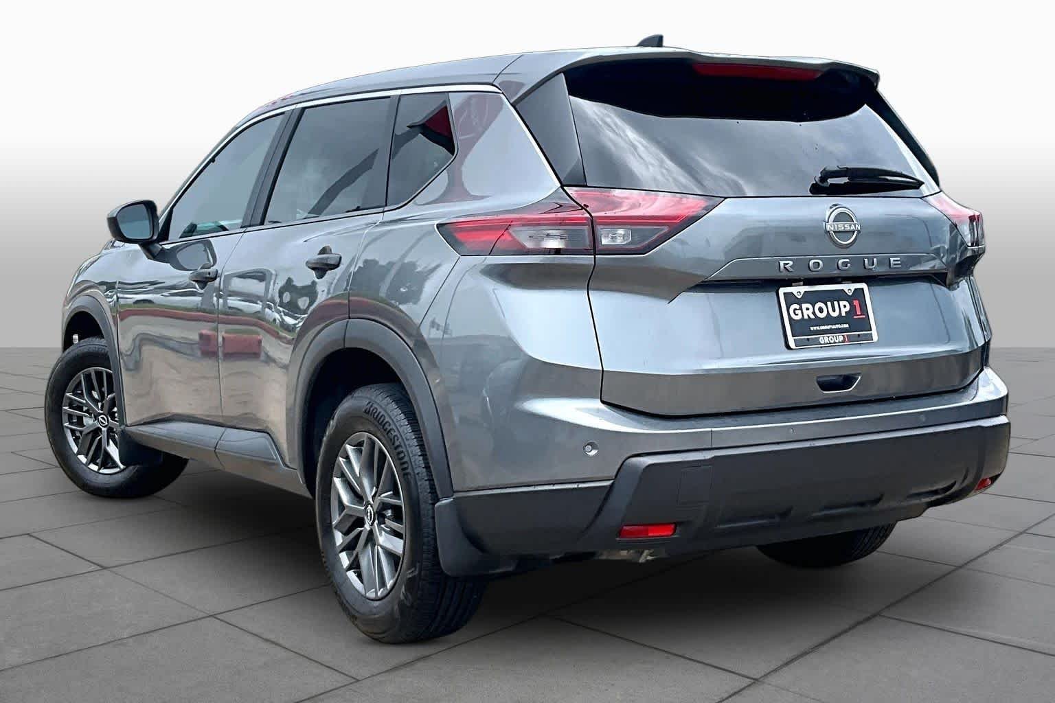 Used 2025 Gun Metallic Nissan S image 11