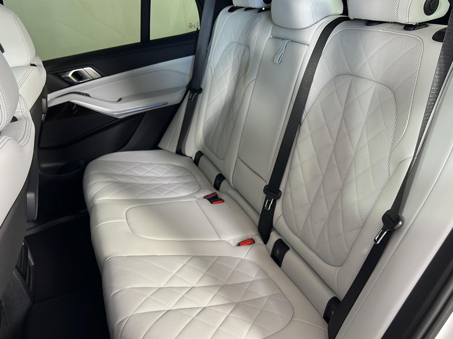 Certified Used 2023 Alpine White BMW xDrive45e image 4