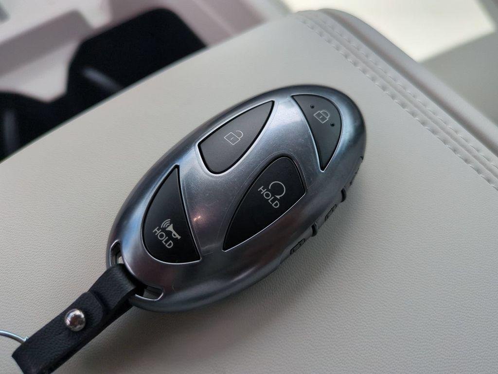 New 2027 Silver Hyundai Limited image 41