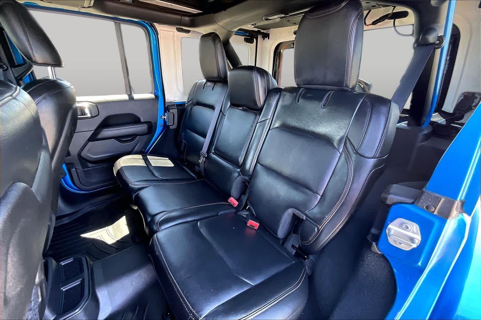 Used 2022 Hydro Blue Pearlcoat Jeep Unlimited Rubicon 392 image 19