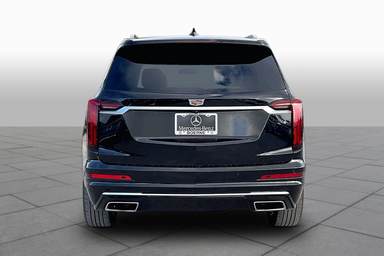 Pre-Owned 2024 Cadillac XT6 FWD Premium Luxury