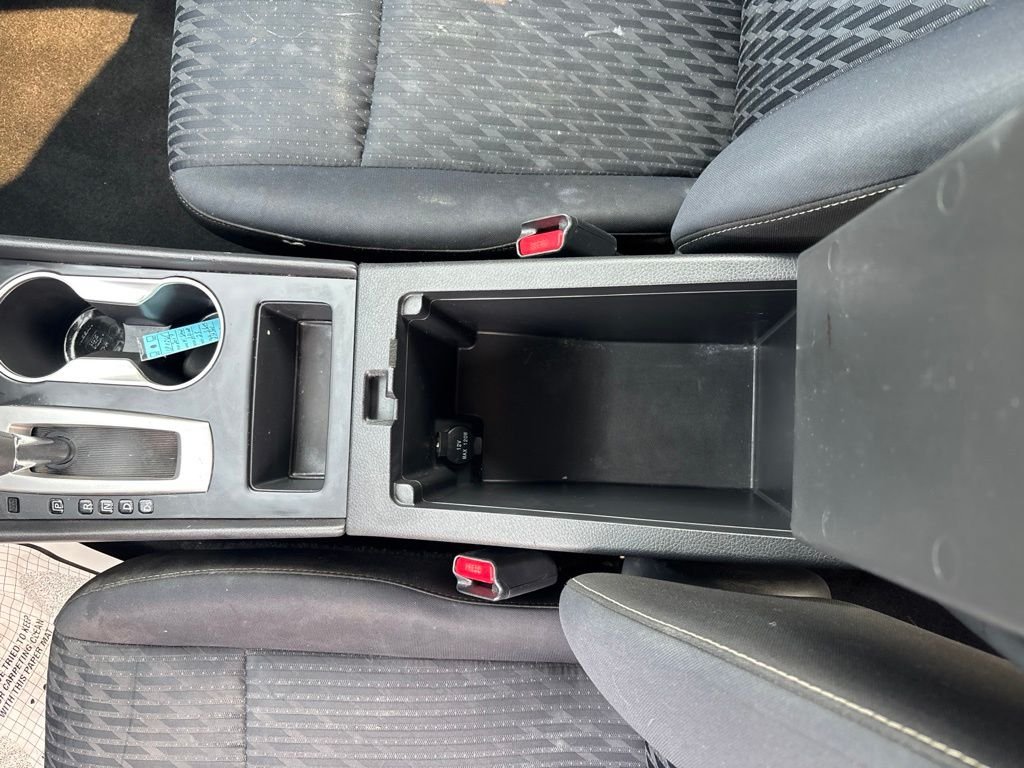 Used 2017 Silver Nissan 2.5 S image 14
