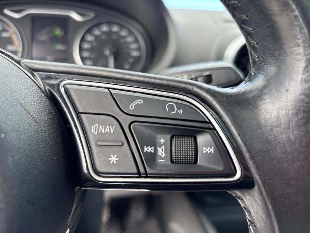 Used 2017 White Audi 1.4T Premium image 23