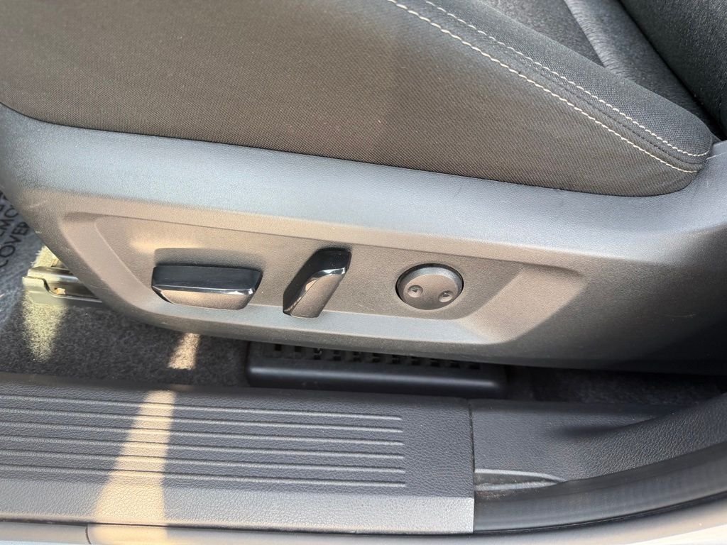 Used 2024 Silver Nissan SV image 30