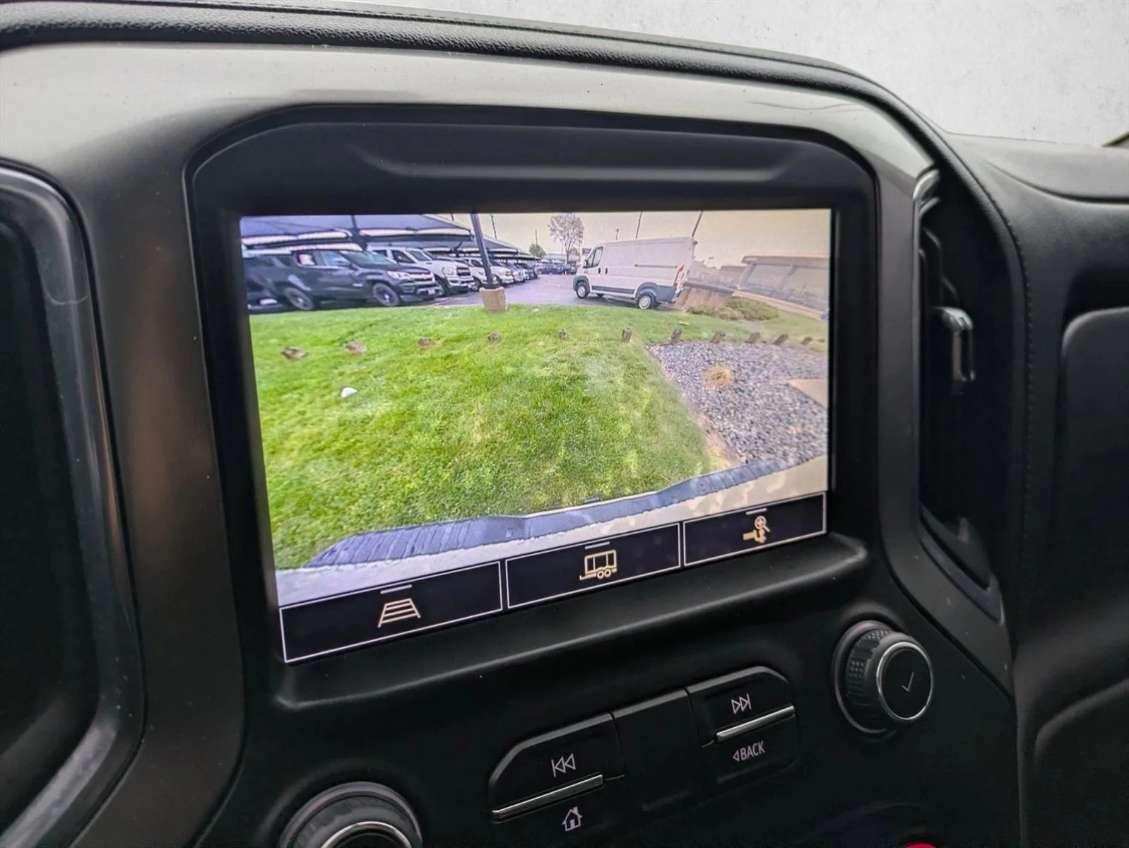 Used 2022 Summit White Chevrolet LT image 14