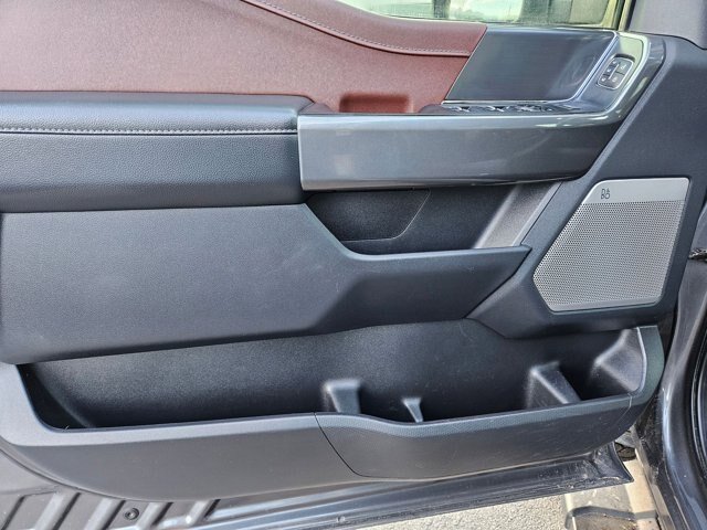 Used 2023 Gray Metallic Ford LARIAT image 45