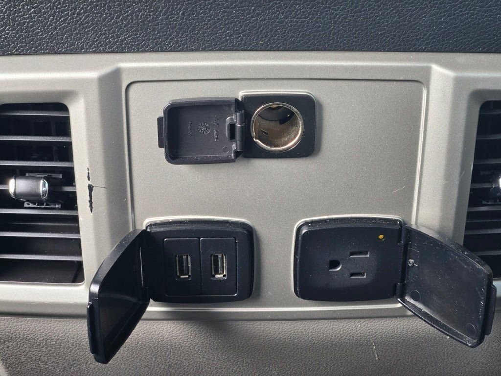 Used 2019 Magnetic Ford Lariat image 21