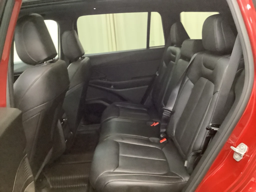 New 2026 Red Hot Pearlcoat Jeep Limited image 24